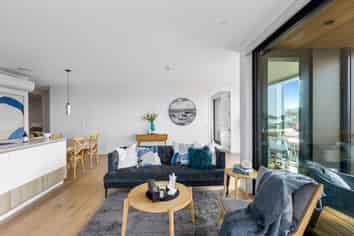 205/32 Anzac Road, Browns Bay