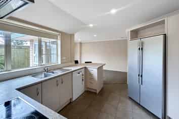 8 Murphy Court, Highbury