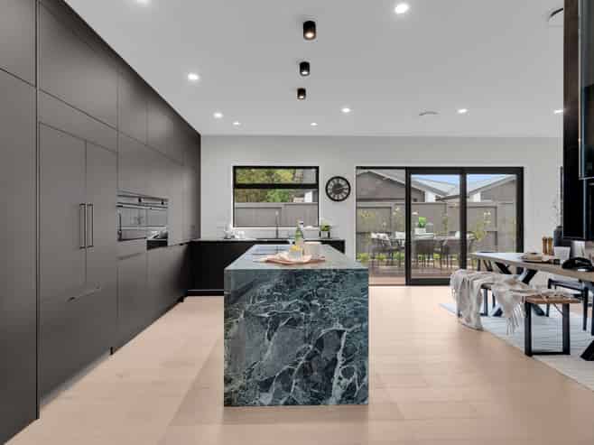 2/1876 River Road, Flagstaff