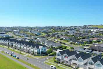 243 Millwater Parkway, Millwater