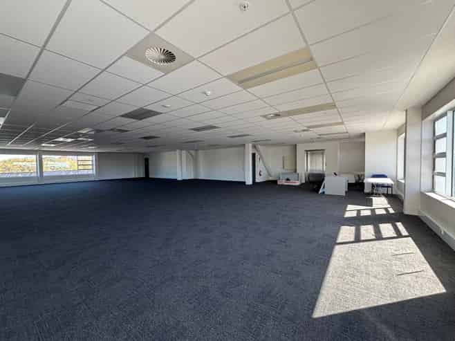 Exceptional Value Office on Victoria Street