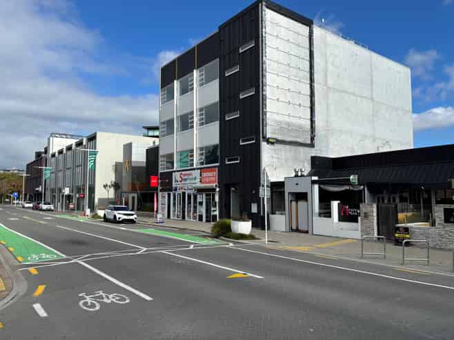 Exceptional Value Office on Victoria Street