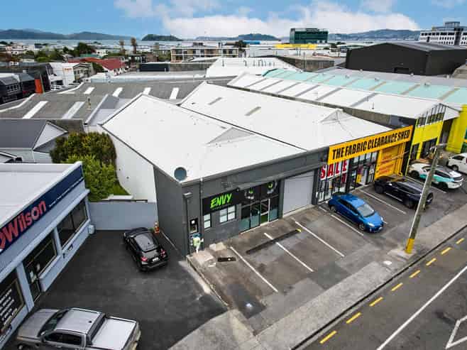 Prime Petone showroom & warehouse