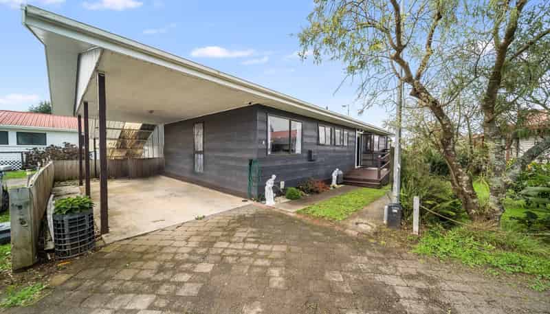 3/55 Tuhikaramea Road, Dinsdale