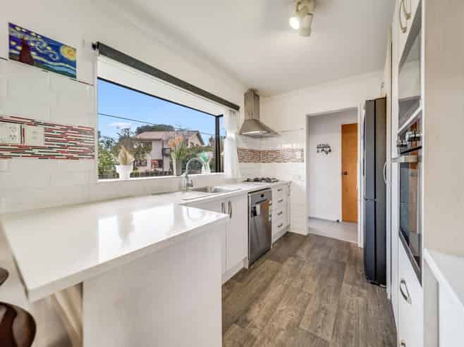 3/55 Tuhikaramea Road, Dinsdale