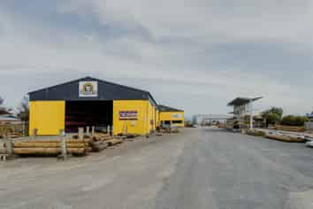 Rare industrial holding with potential