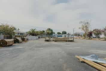 Rare industrial holding with potential