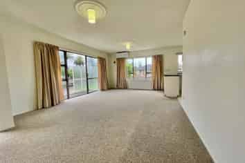 1/36 Elizabeth Street, Orewa