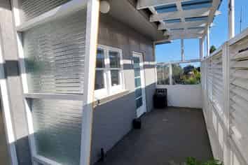 5C Pendarves Street, New Plymouth Central
