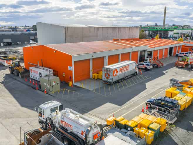 Blenheim Road workhorse with huge yard