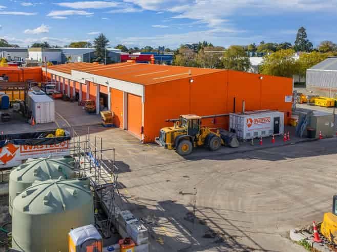 Blenheim Road workhorse with huge yard