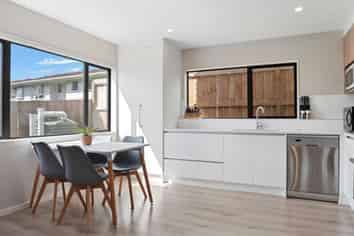 152c Colwill Rd, Massey