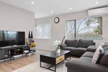 152c Colwill Rd, Massey