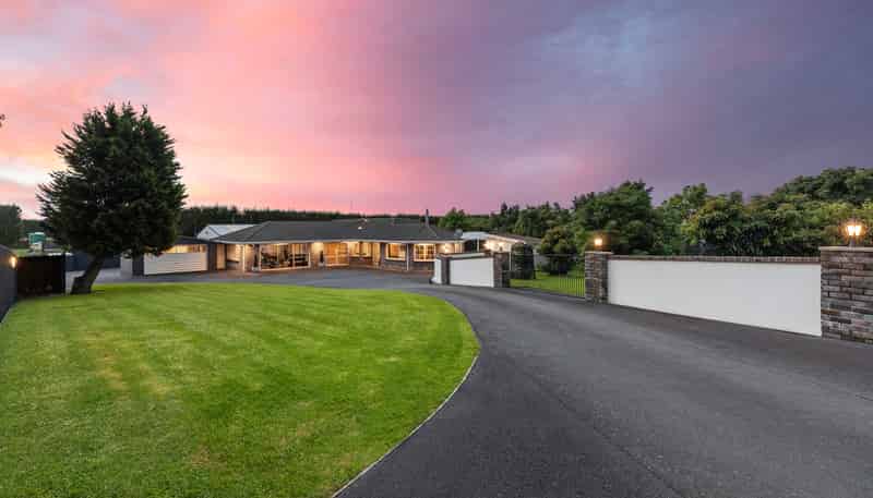 800 Pyes Pa Road, Pyes Pa