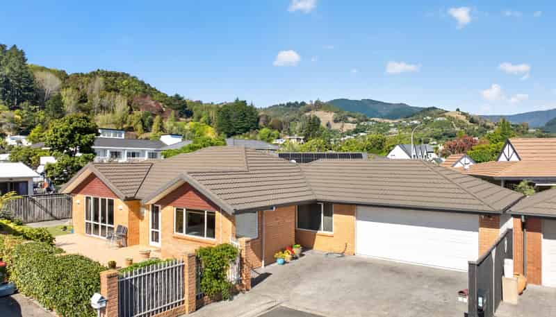 5 Albano Way, The Wood