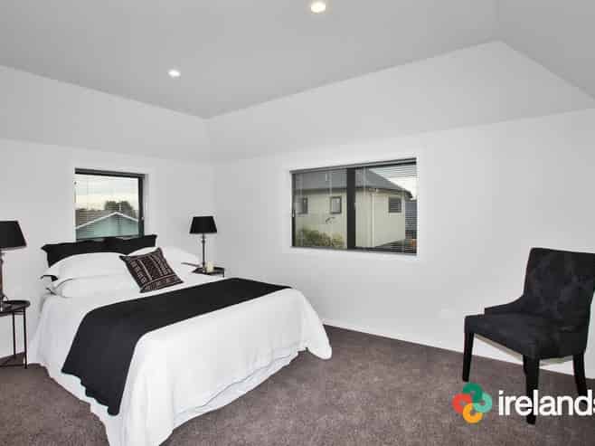 4/60 Charles Street, Waltham