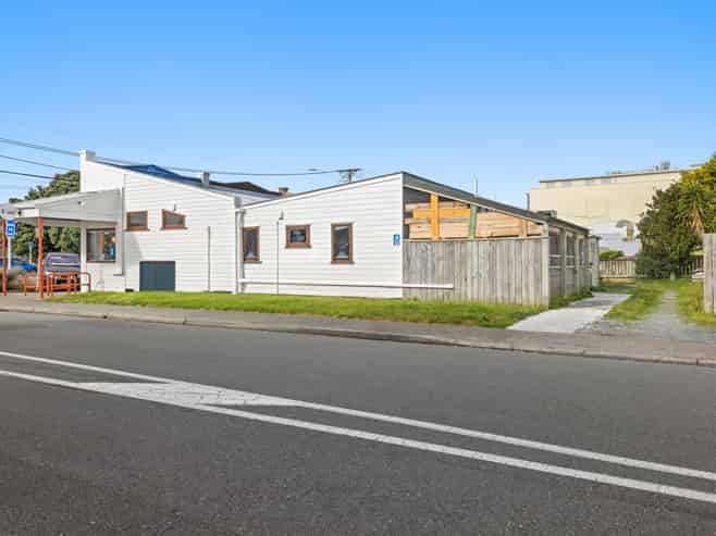 Secure Income, Corner Profile