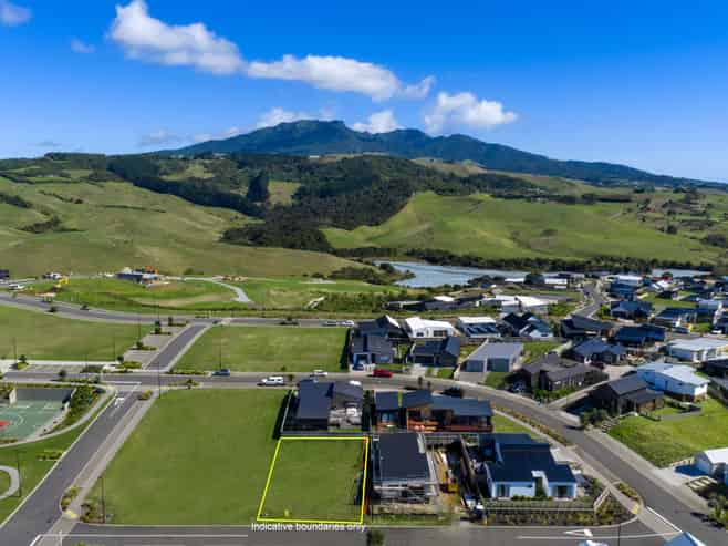 6 Kapokapowai Street, Raglan