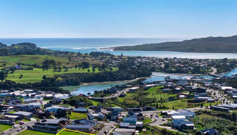 6 Kapokapowai Street, Raglan