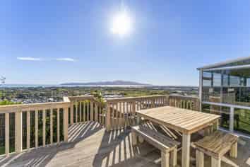 111 Riwai Street, Paraparaumu