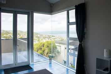 78B Nicholson Road, Khandallah