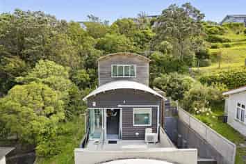 78B Nicholson Road, Khandallah