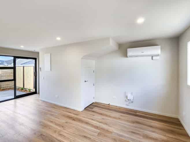 6/7 Wainuiomata Road, Wainuiomata