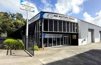 HIGH PROFILE INDUSTRIAL PREMISES
