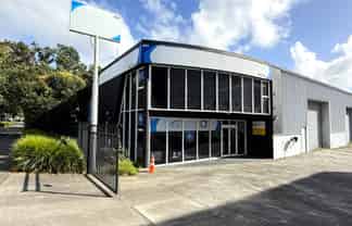 HIGH PROFILE INDUSTRIAL PREMISES
