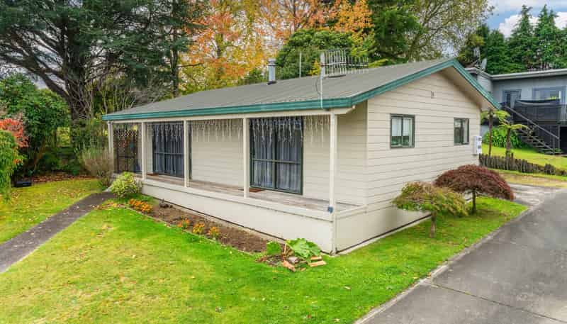 1/10 Sunset Street, Hilltop