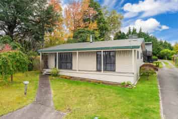 1/10 Sunset Street, Hilltop