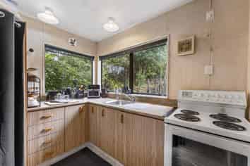 1/10 Sunset Street, Hilltop