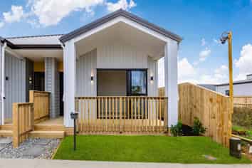  14 Ihi Place, Karaka