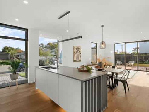 1/42 Browns Road, Saint Albans