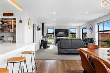 82 Lady Isaac Drive, Rolleston