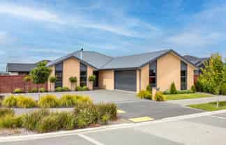 82 Lady Isaac Drive, Rolleston