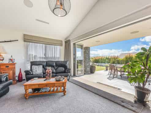 36 Redmill Road, Redwood Valley