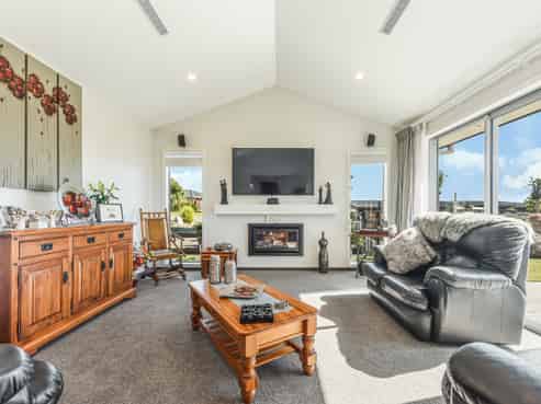 36 Redmill Road, Redwood Valley
