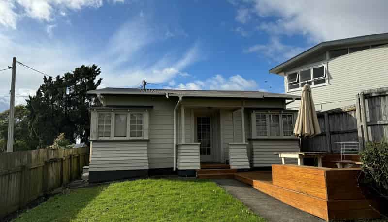 1 Aldern Road, Massey