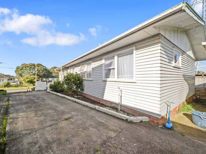 205 Bairds Road, Otara