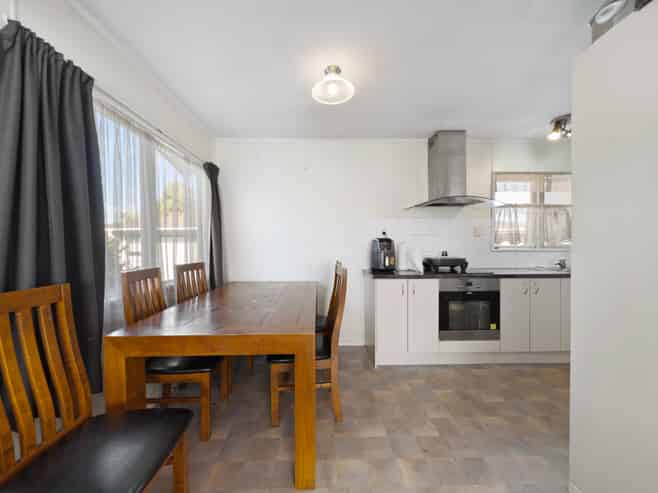 205 Bairds Road, Otara