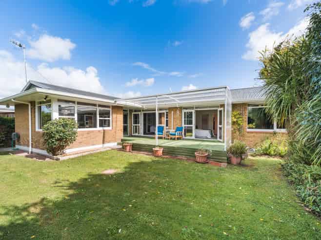 65 Wikiriwhi Crescent, Awapuni