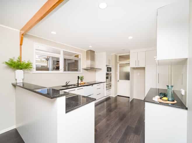 65 Wikiriwhi Crescent, Awapuni