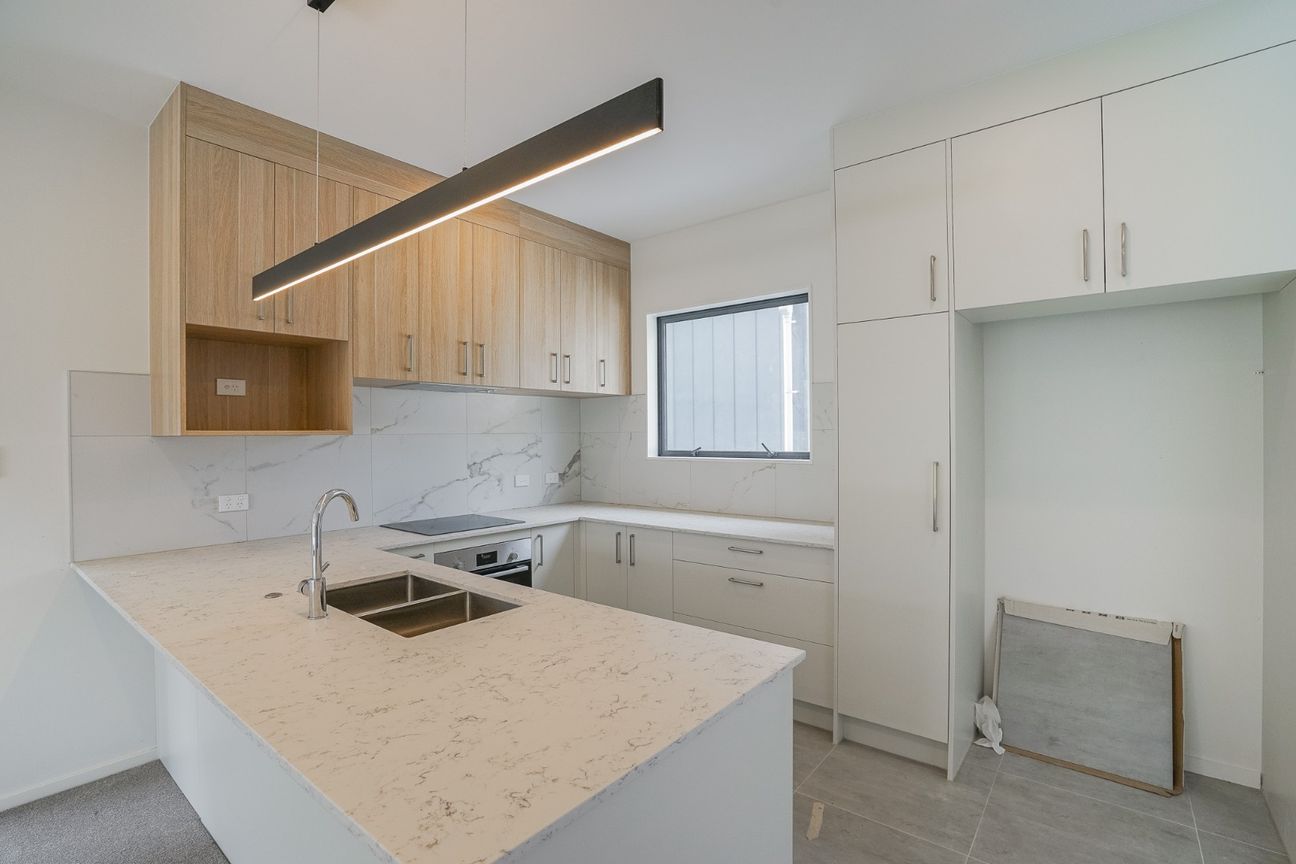 Allocated Parking & Great Location - Vista 2