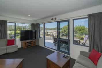 PRICE REDUCED - MODERN 9 UNIT BEACH-STRIP MOTEL