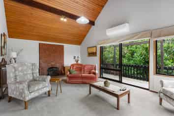 5 Nadia Grove, Khandallah