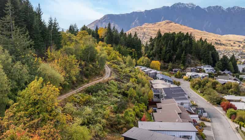 Section 2 Vancouver Drive, Queenstown Hill