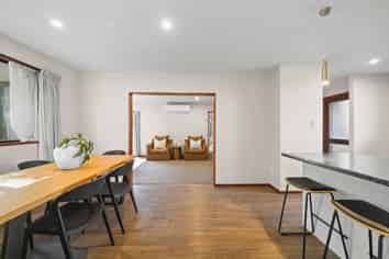 52 Dunbarton Street, Redwood