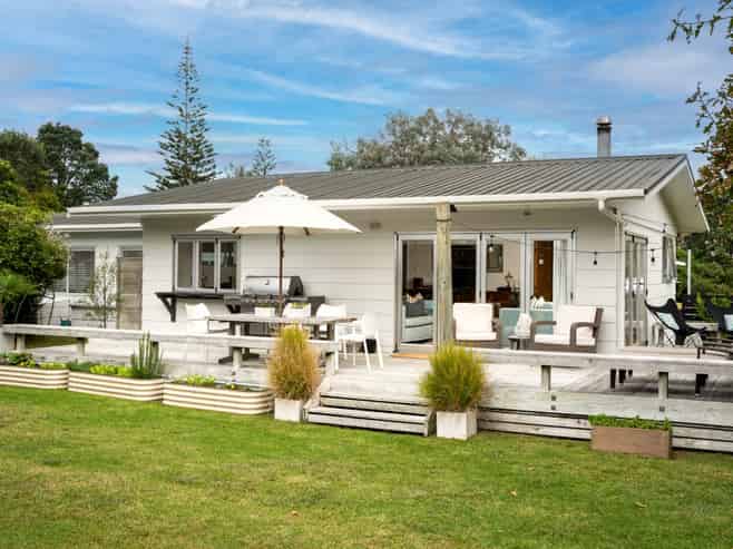 37 Fishermans Bend, Whiritoa