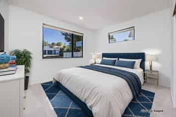 14A Finlow Drive, Te Atatu South